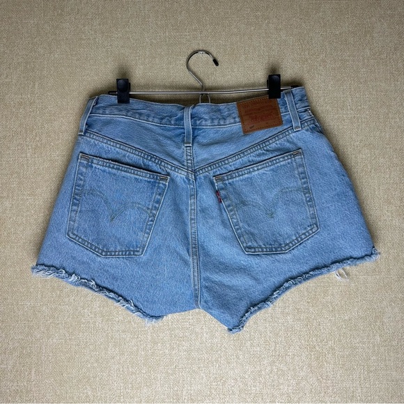 Levi’s 501 High Rise Denim Cut Offs Size 29 - Picture 2 of 5